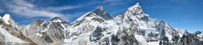 Смерть от горной болезни при восхождении на Эверест