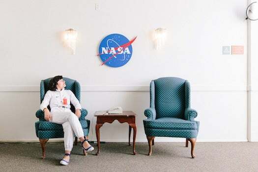 Неллі Бен Хаюн разом із вченими NASA створила «космічну оперу». Буквально: вчені створили міні-оркестр і створили музику для фільму про Аполлона-11.